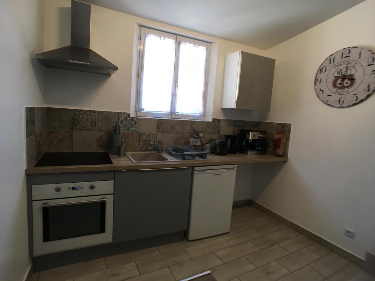 Chartres Coeur De Ville, Beau 2 Pieces Chaleureux Et Lumineux,Parking Et Wifi ! Luaran gambar