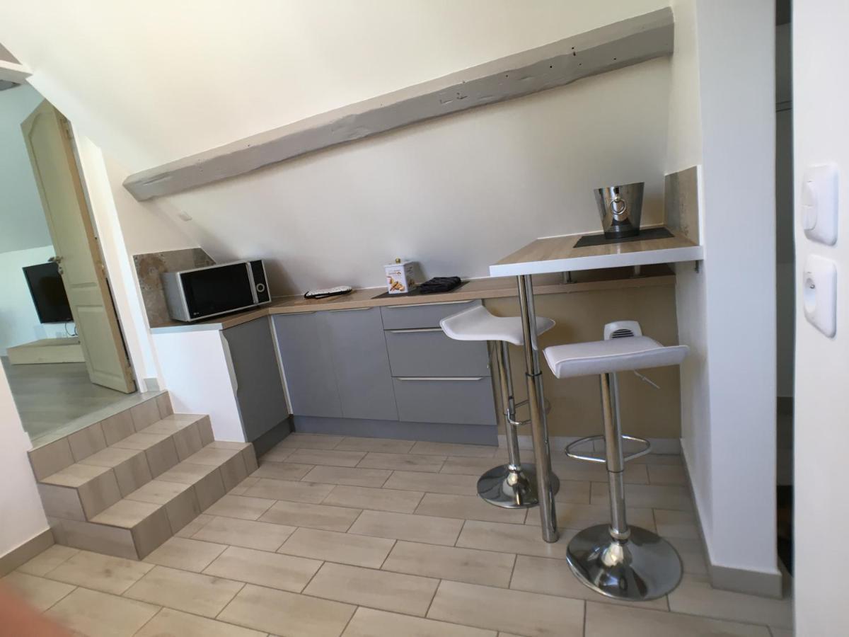 Chartres Coeur De Ville, Beau 2 Pieces Chaleureux Et Lumineux,Parking Et Wifi ! Luaran gambar